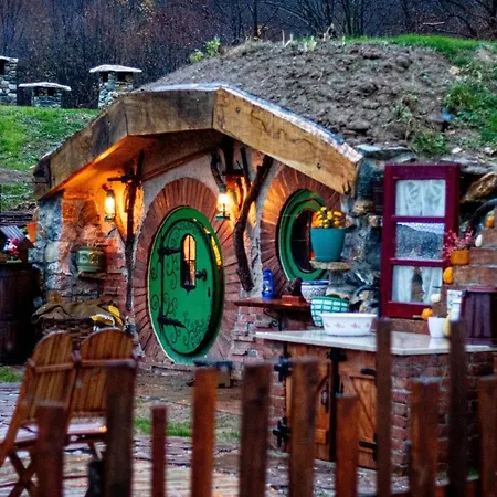 Zemljane Kucice Apartment