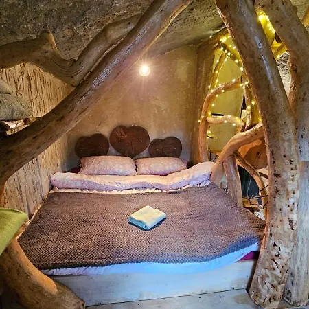 Zemljane Kucice * Kresevo