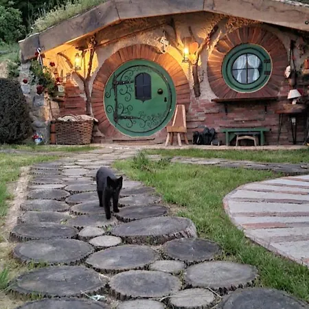 Zemljane Kucice Apartment Kresevo