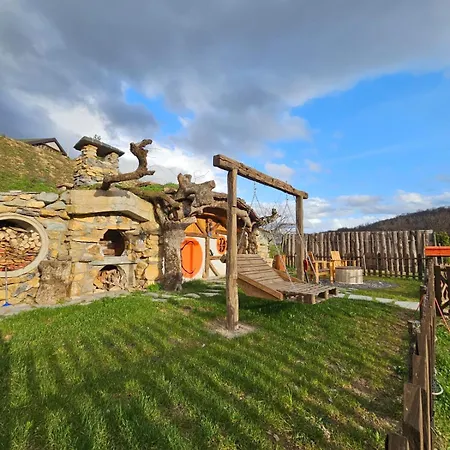 Zemljane Kucice * Kresevo