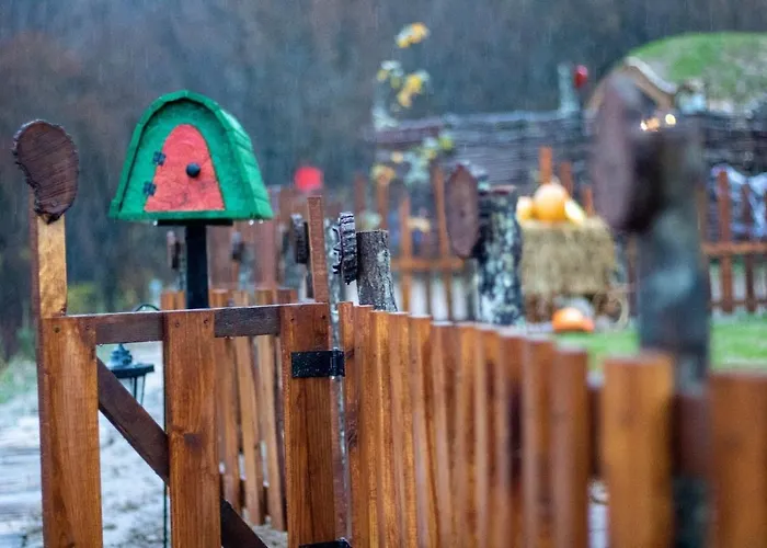 Zemljane Kucice 公寓 Kresevo